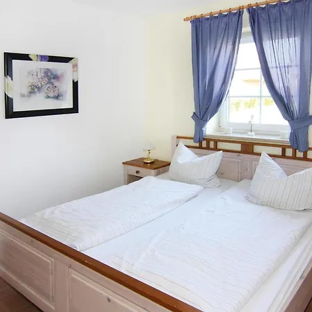 Schuldt, Behrensdorf, Cleaning Included Apartment